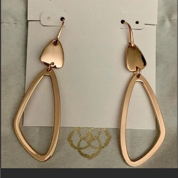 Kendra Scott Kira Drop Earring in Rosegold - Picture 2 of 5